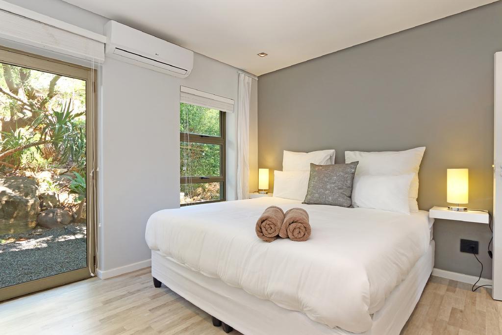 Valtameri By Totalstay Camps Bay Esterno foto