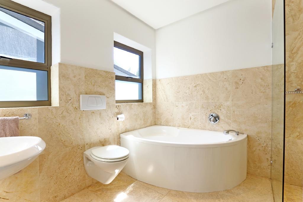 Valtameri By Totalstay Camps Bay Esterno foto